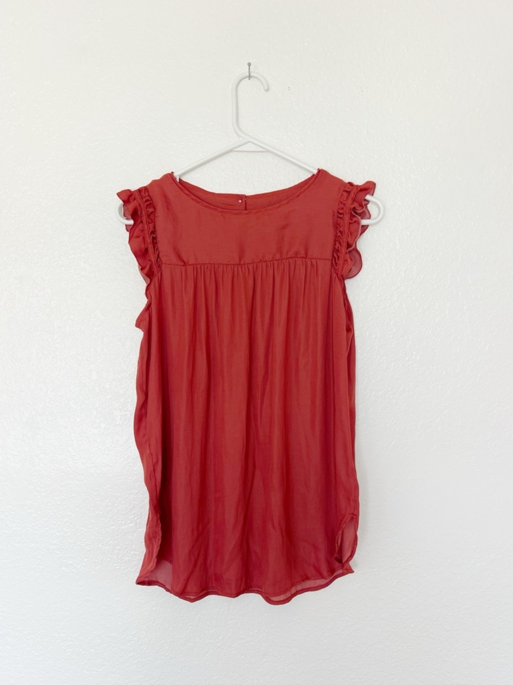 LOFT Burnt Red Ruffle Blouse Flutter Tank Top Cap Sleeve Silky Terra Cotta Brick